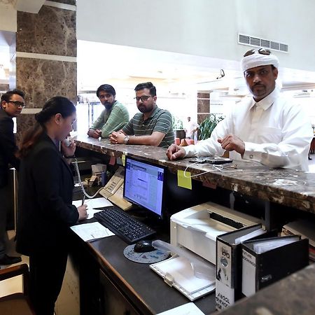 London Crown Hotel Dubai Exteriör bild