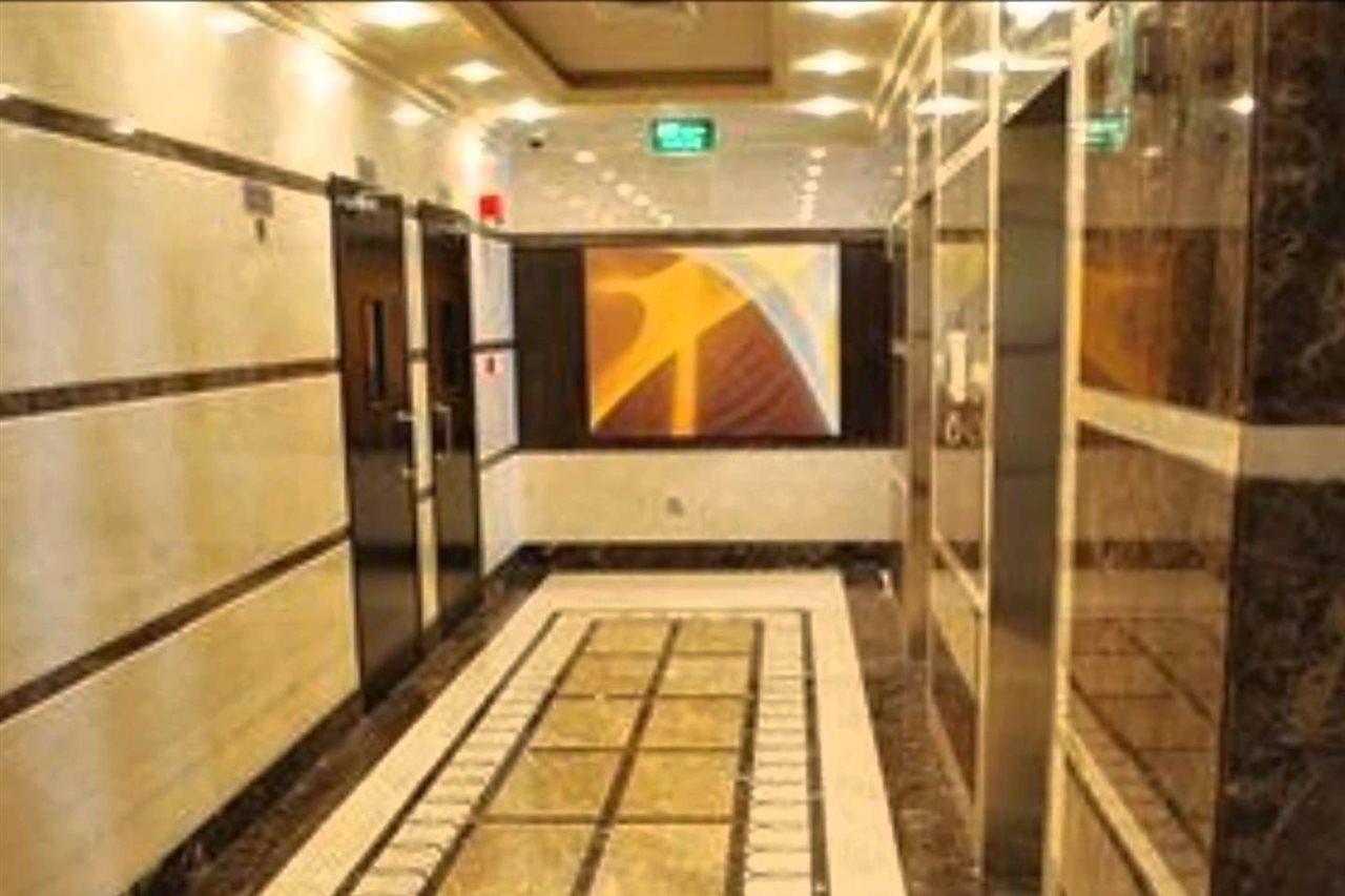 London Crown Hotel Dubai Exteriör bild