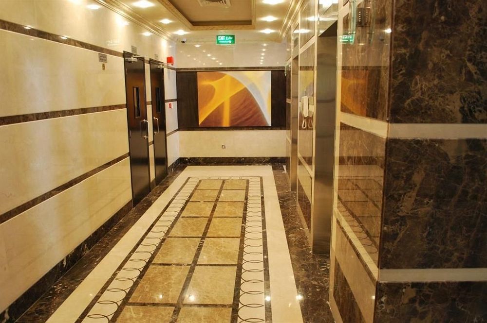 London Crown Hotel Dubai Exteriör bild